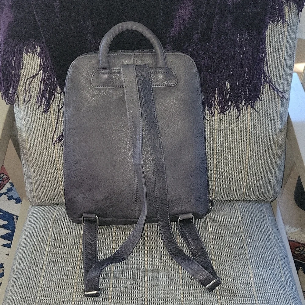 GRAY Leather Backpack - Picture 4 of 11